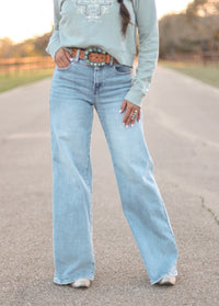 THE KNOXVILLE JEAN-LIGHT WASH