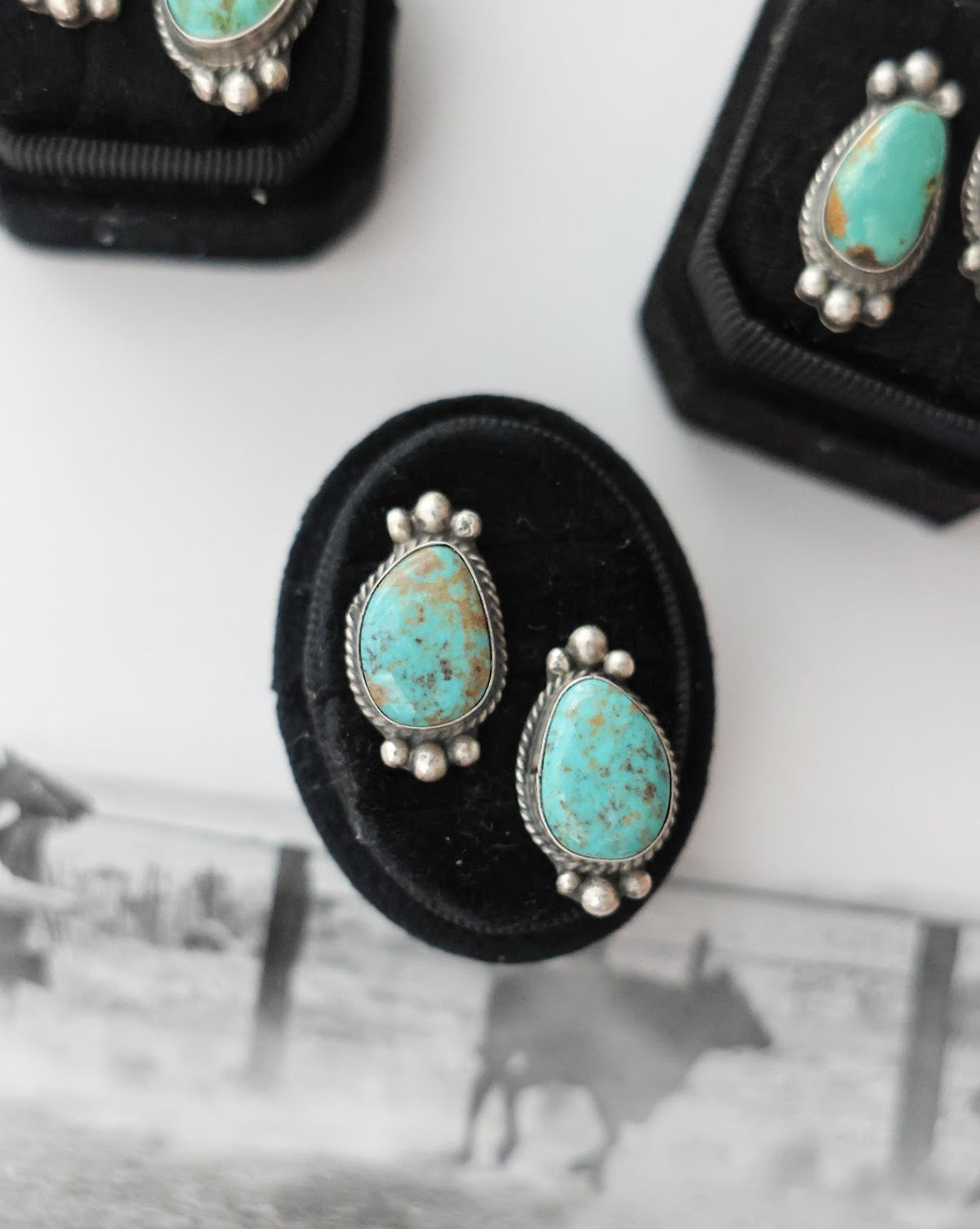THE ELOISE STUD EARRINGS