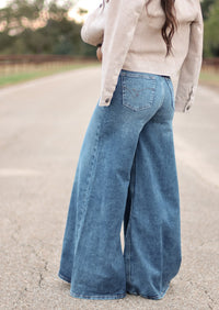ARIAT AURELIA SUPER WIDE LEG JEANS