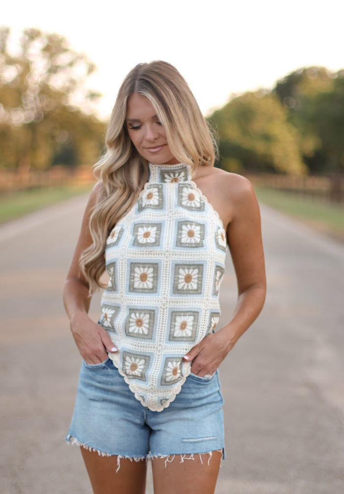 THE LASSY TOP