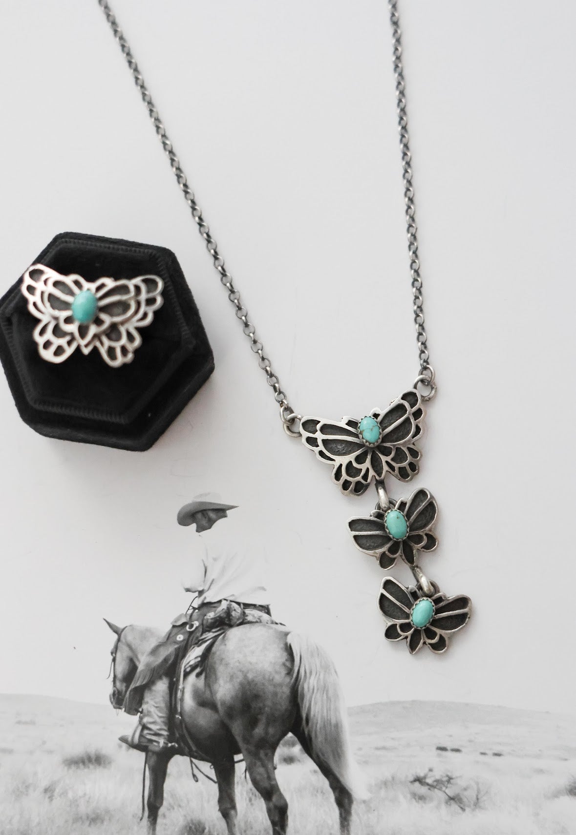 THE STEVIE NECKLACE