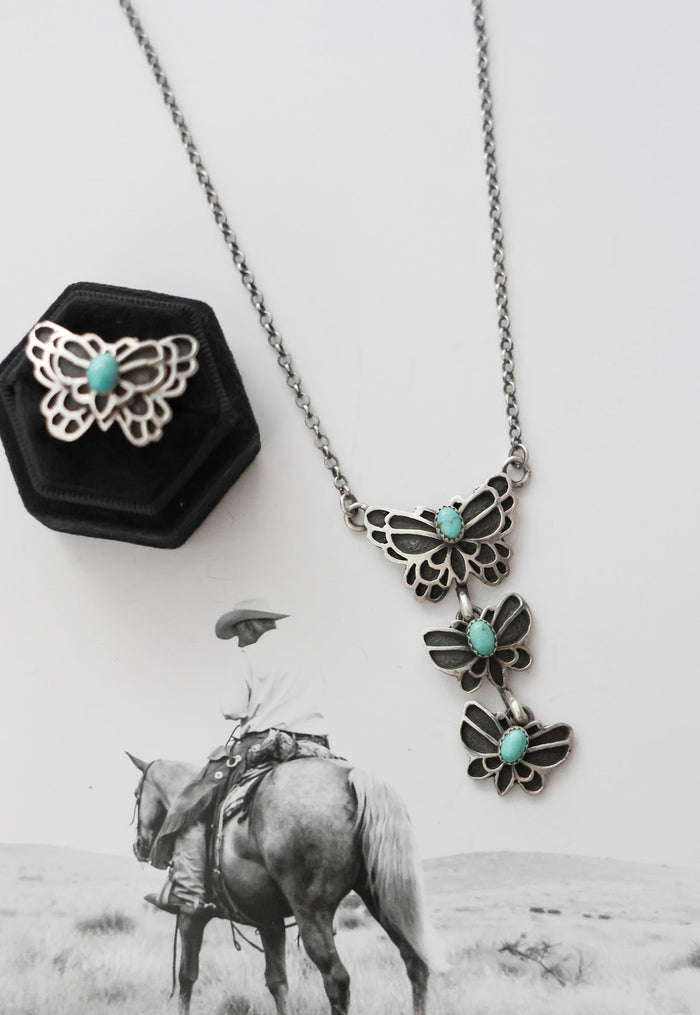 THE STEVIE NECKLACE