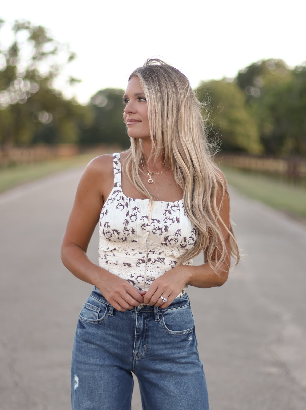 THE DEMI TOP