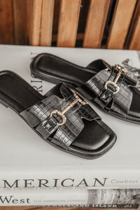 HORSE BIT CROC SANDAL-BLACK