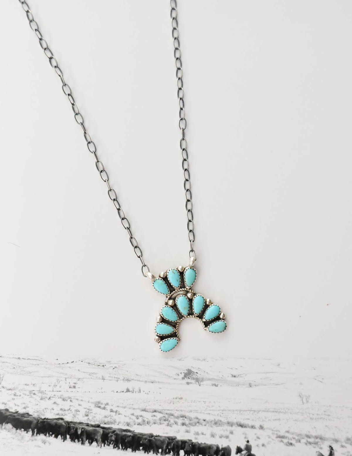 THE SHANIA NECKLACE