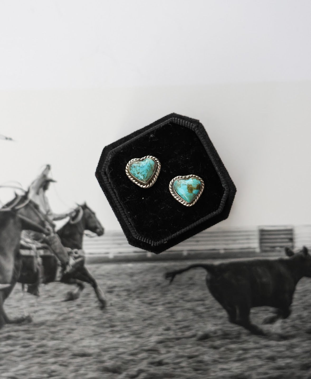 TURQUOSIE HEART STUD EARRINGS