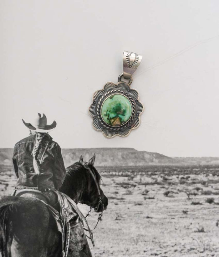 THE SAHARAH PENDANT