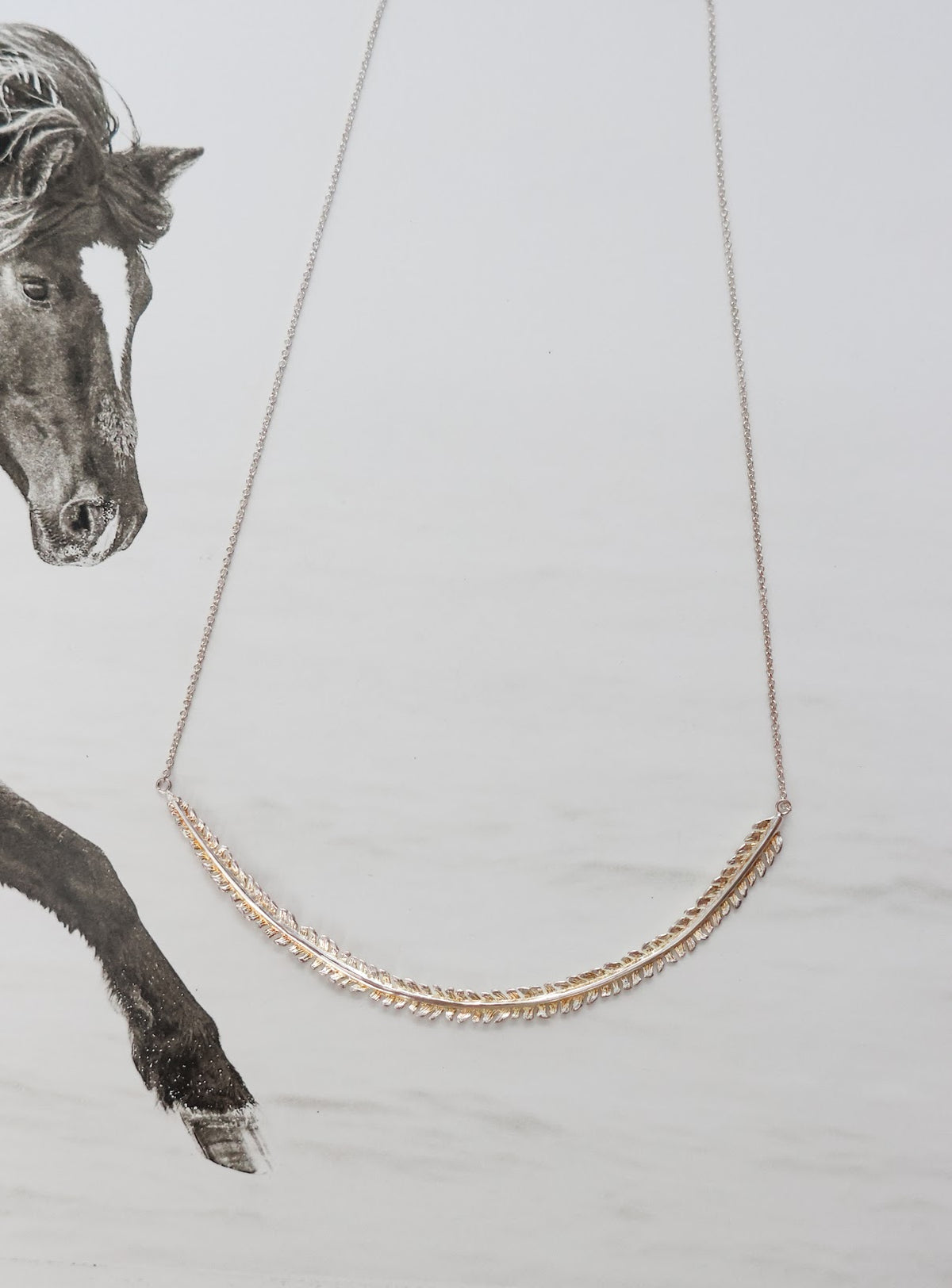 DAINTY FEATHER NEKCLACE