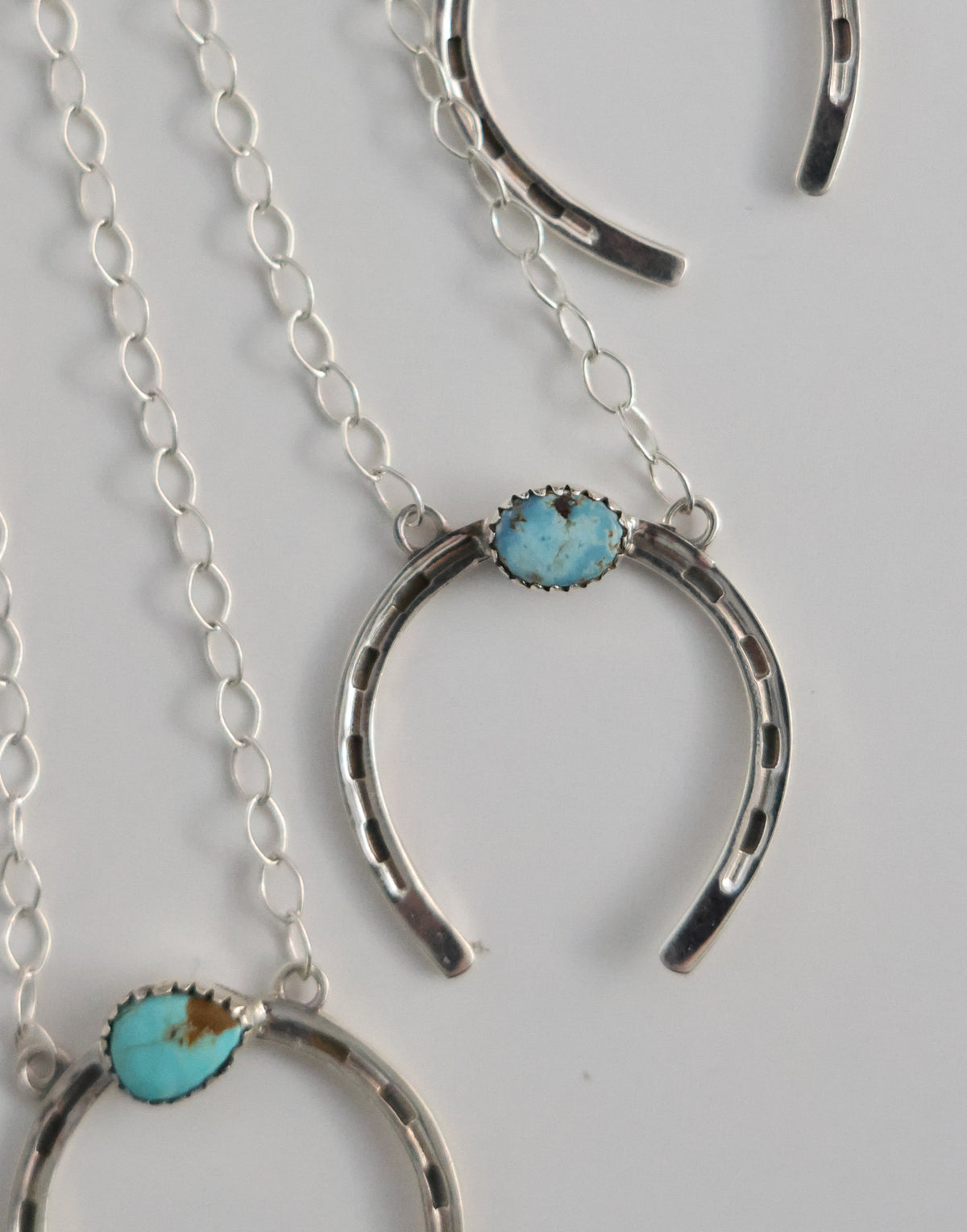 THE LAURA NECKLACE