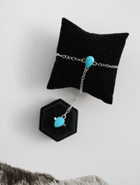 THE LORENA HAND CHAIN - TURQUOISE