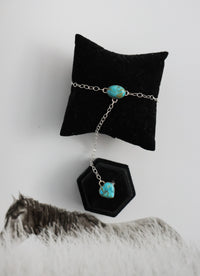 THE LORENA HAND CHAIN - TURQUOISE