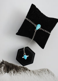 THE LORENA HAND CHAIN - TURQUOISE