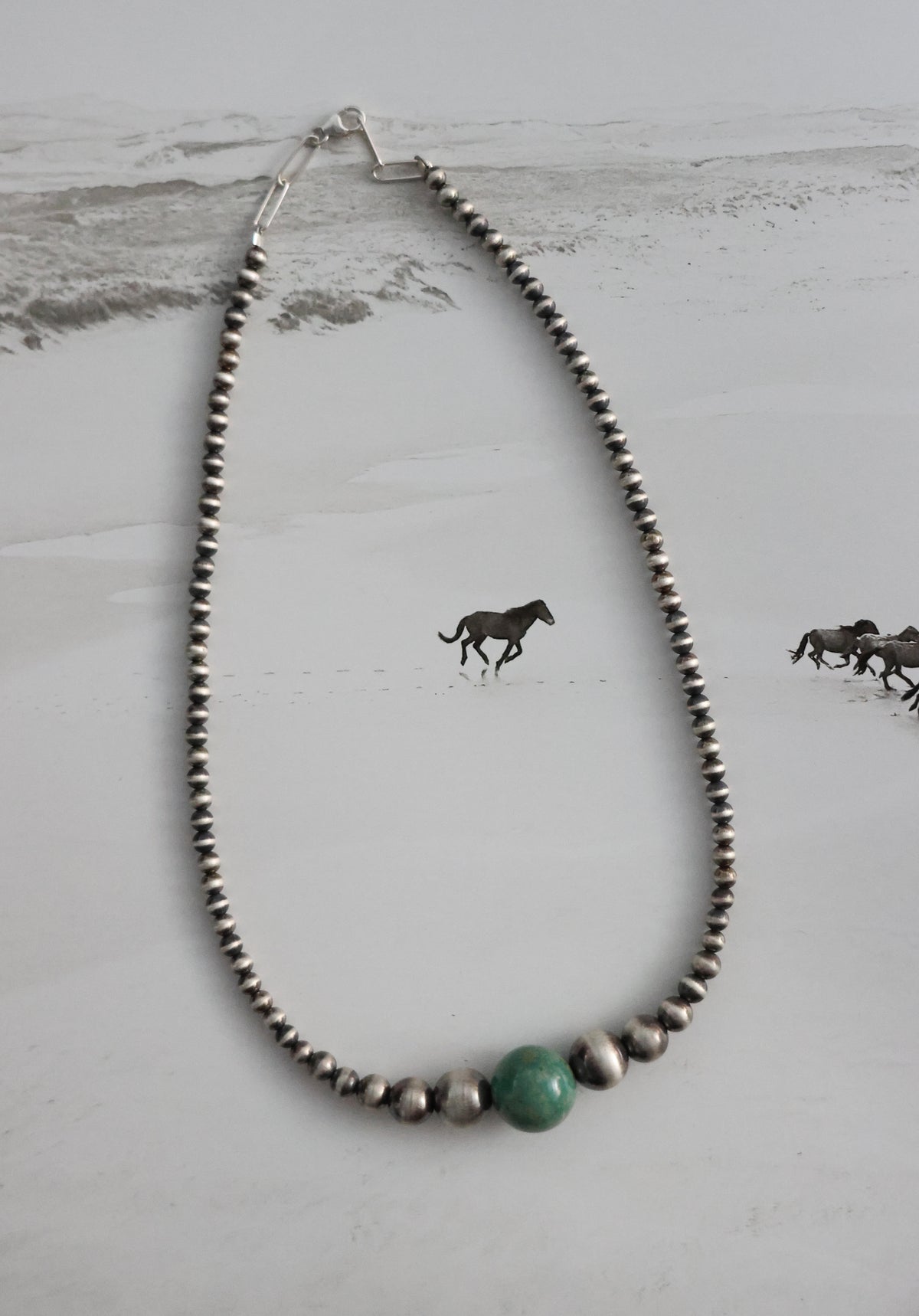 THE DONAHEW NECKLACE