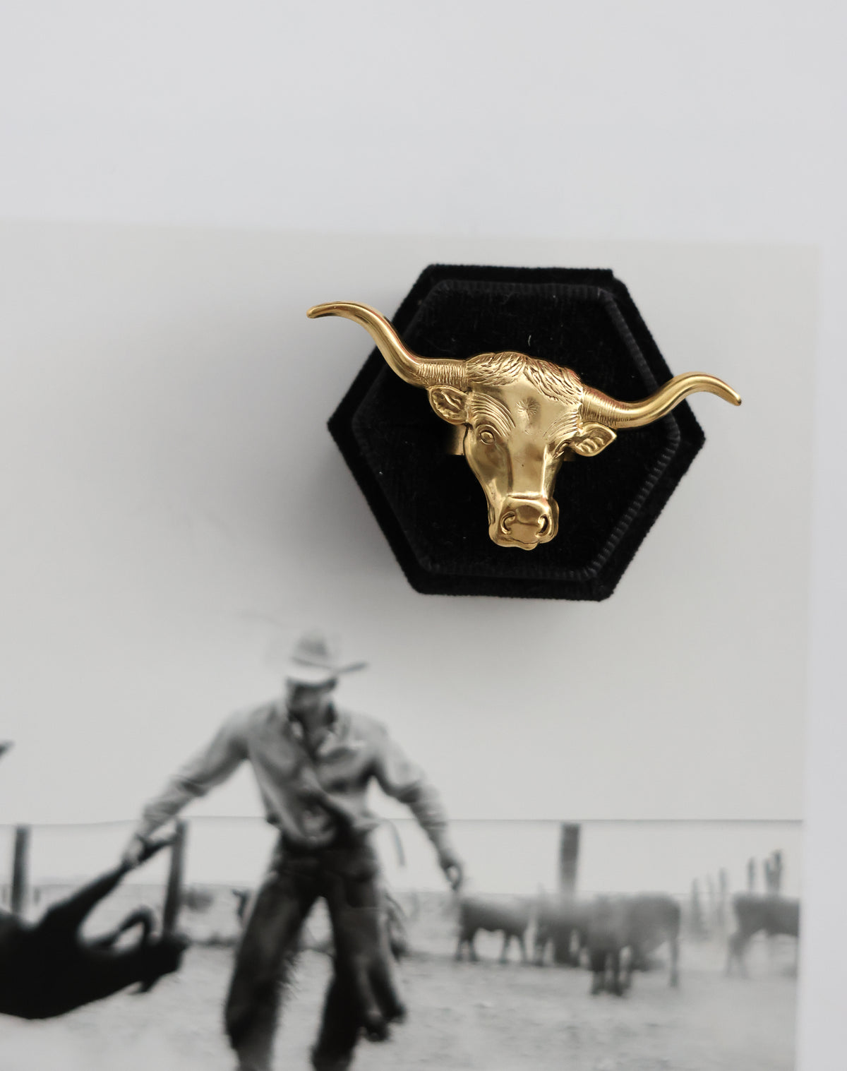 THE ABIGAIL RING