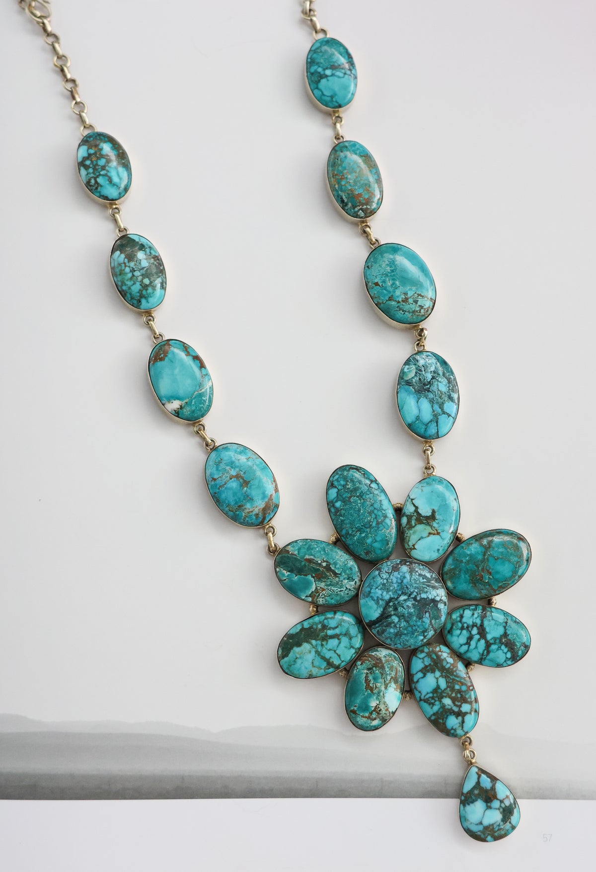 THE LYSA NECKLACE