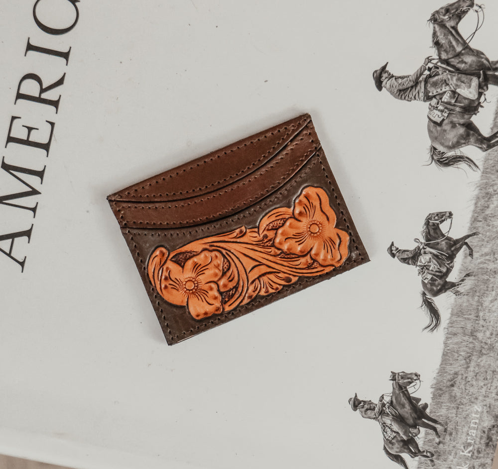 THE MONTY CARDHOLDER