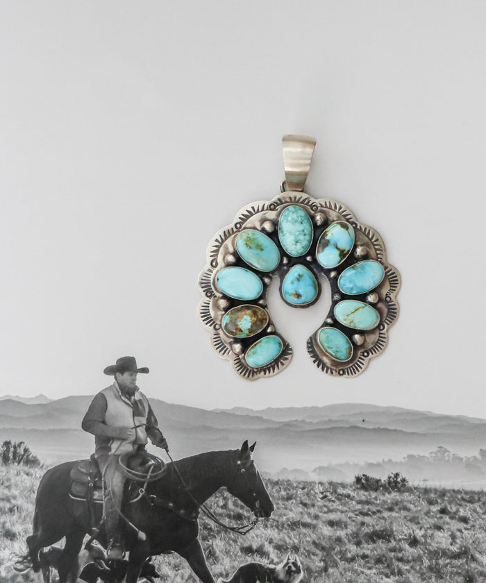 THE LYNETTE SQUASH PENDANT