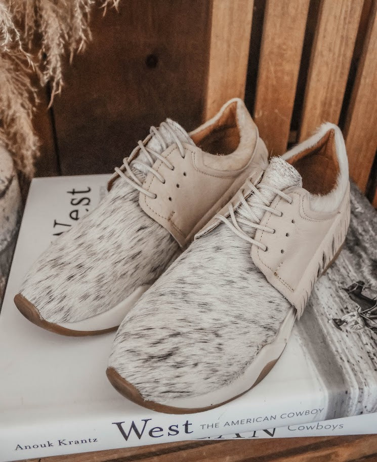 THE MORGAN FRINGE SHOE