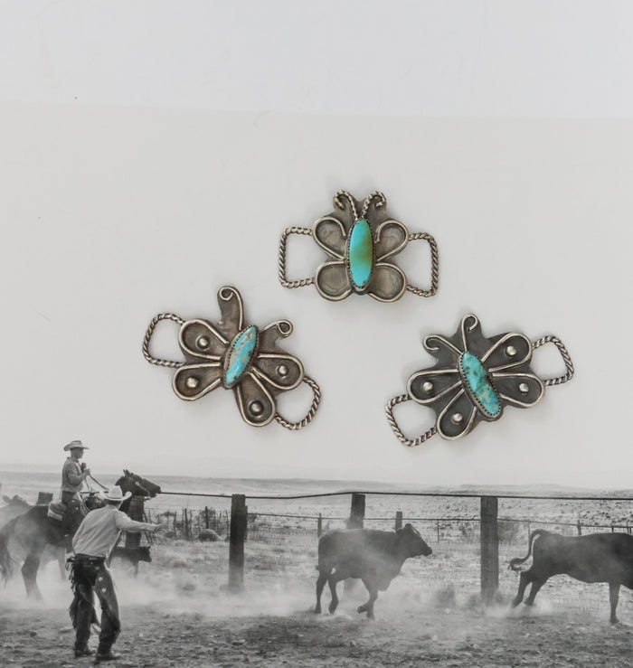 BUTTERFLY SCARF SLIDE