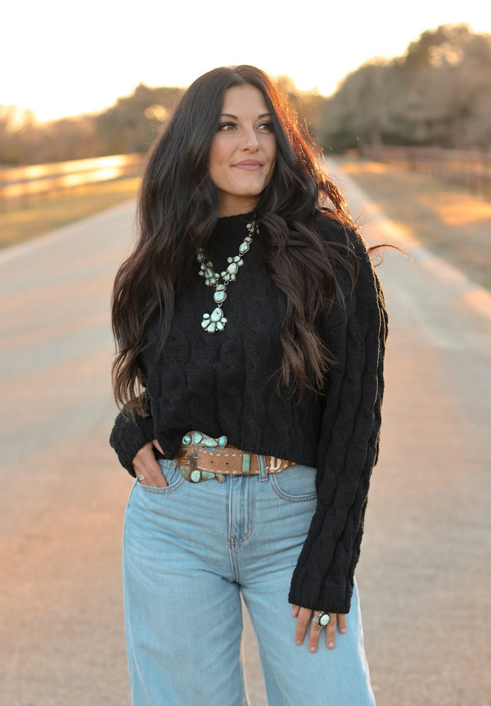 THE CHESNEY SWEATER-BLACK