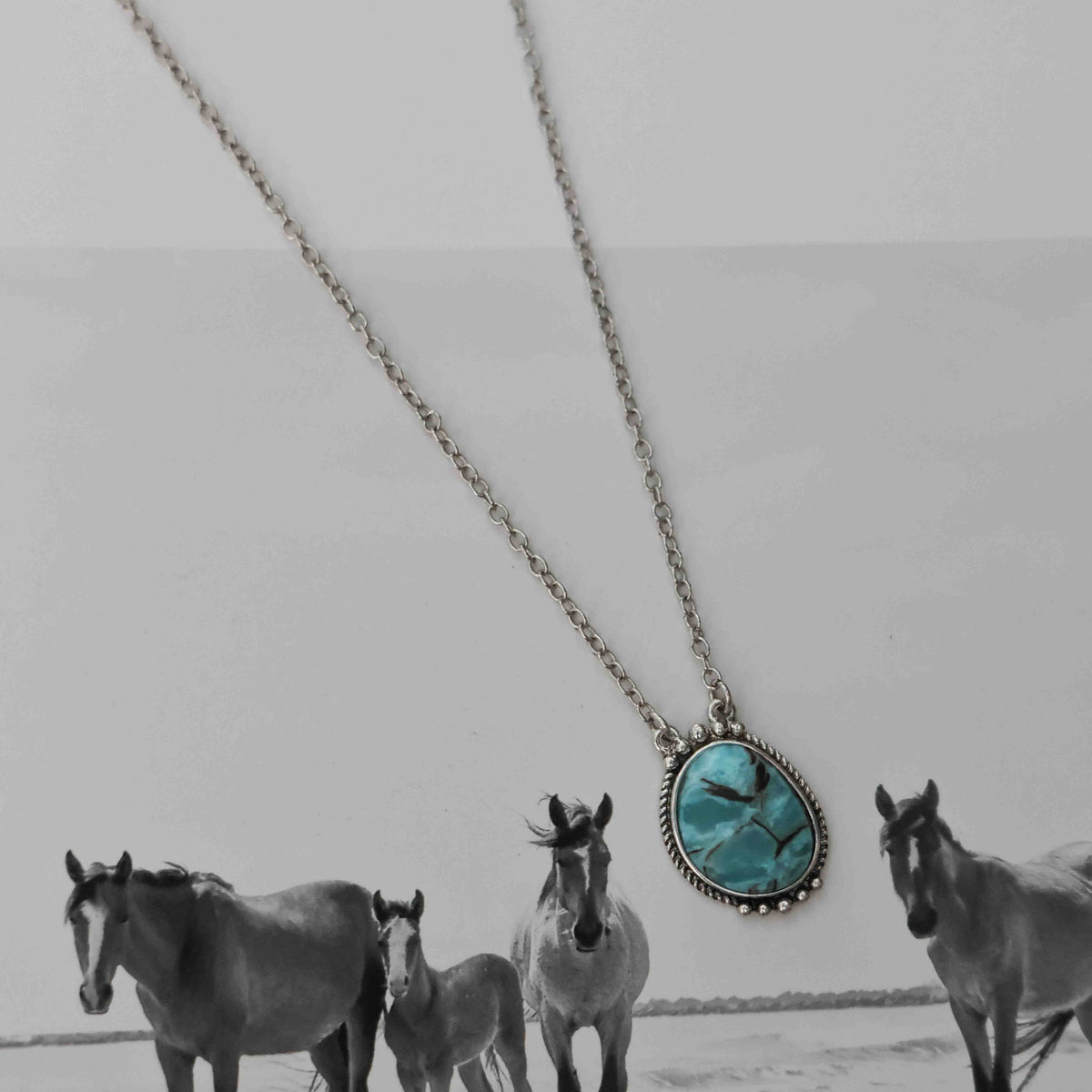 THE HAVEN NECKLACE