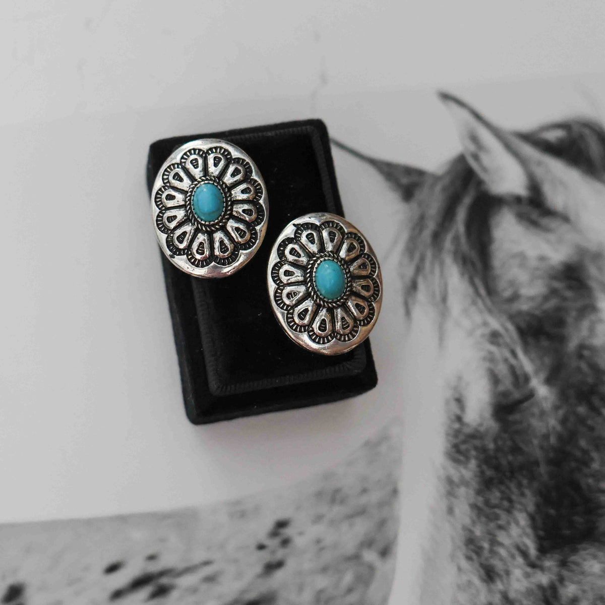 THE CHLOE EARRINGS