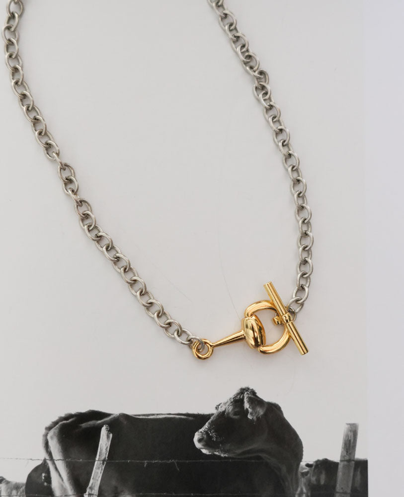 THE SUTTON SNAFFLE BIT NECKLACE