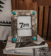 RUSTIC SILVER HAMMERED FRAME