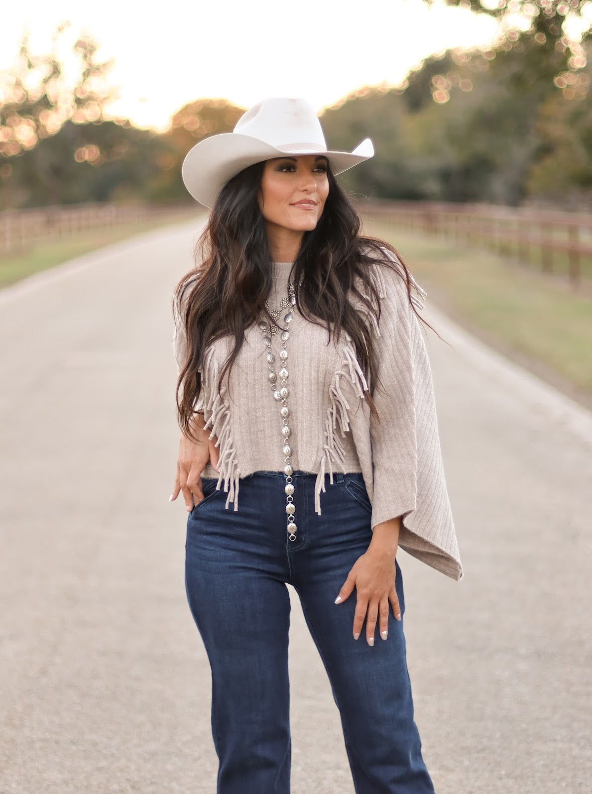 ARIAT HEATHER PONCHO SWEATER