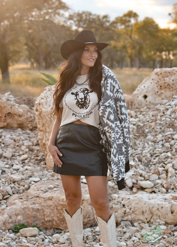 PENDLETON SHEEP GRAPHIC TEE