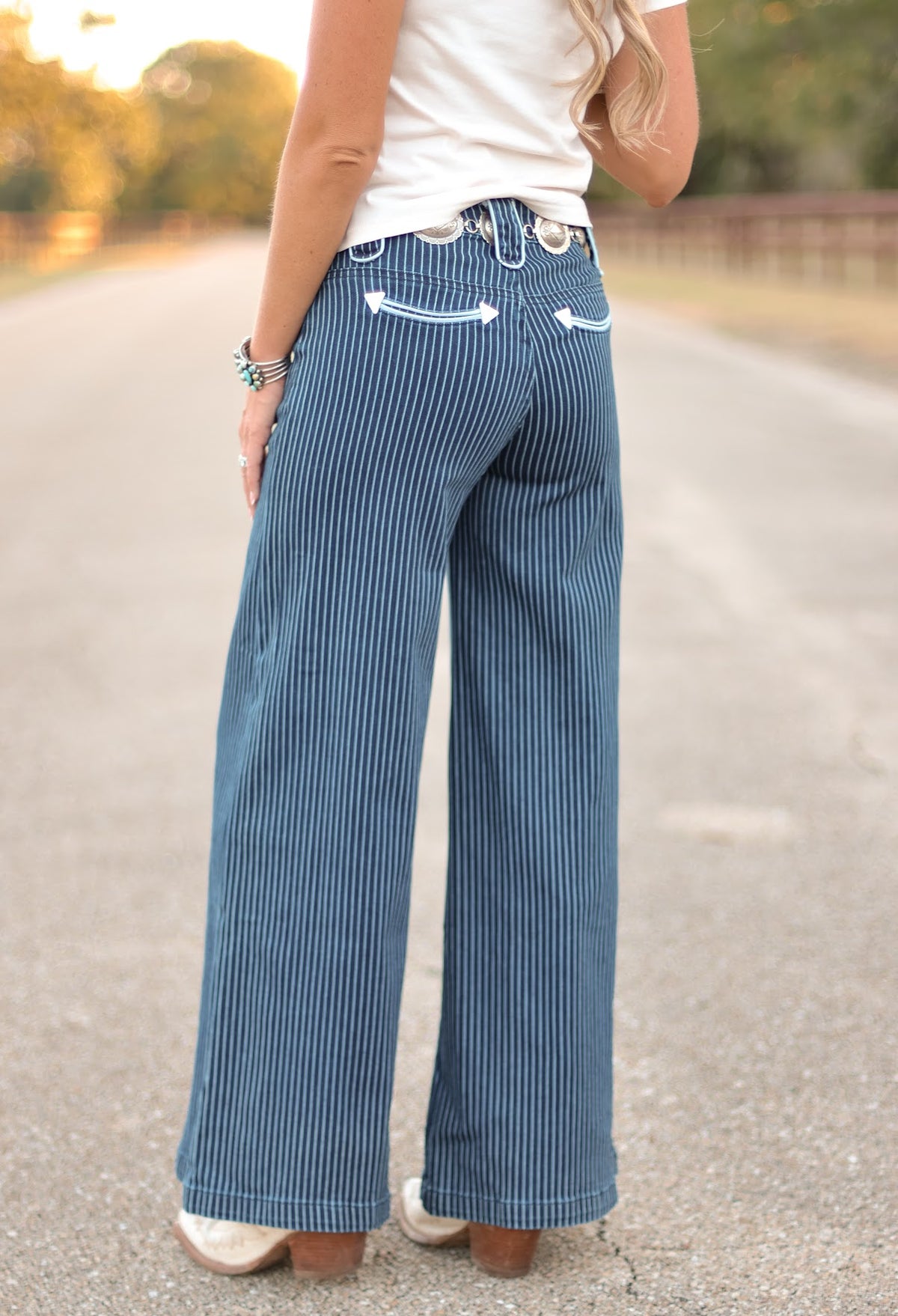 THE LARADO JEANS