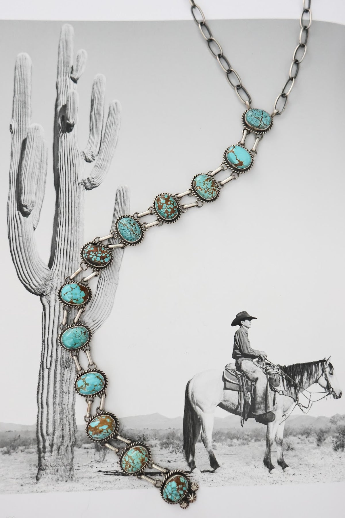 THE DOLLY NECKLACE