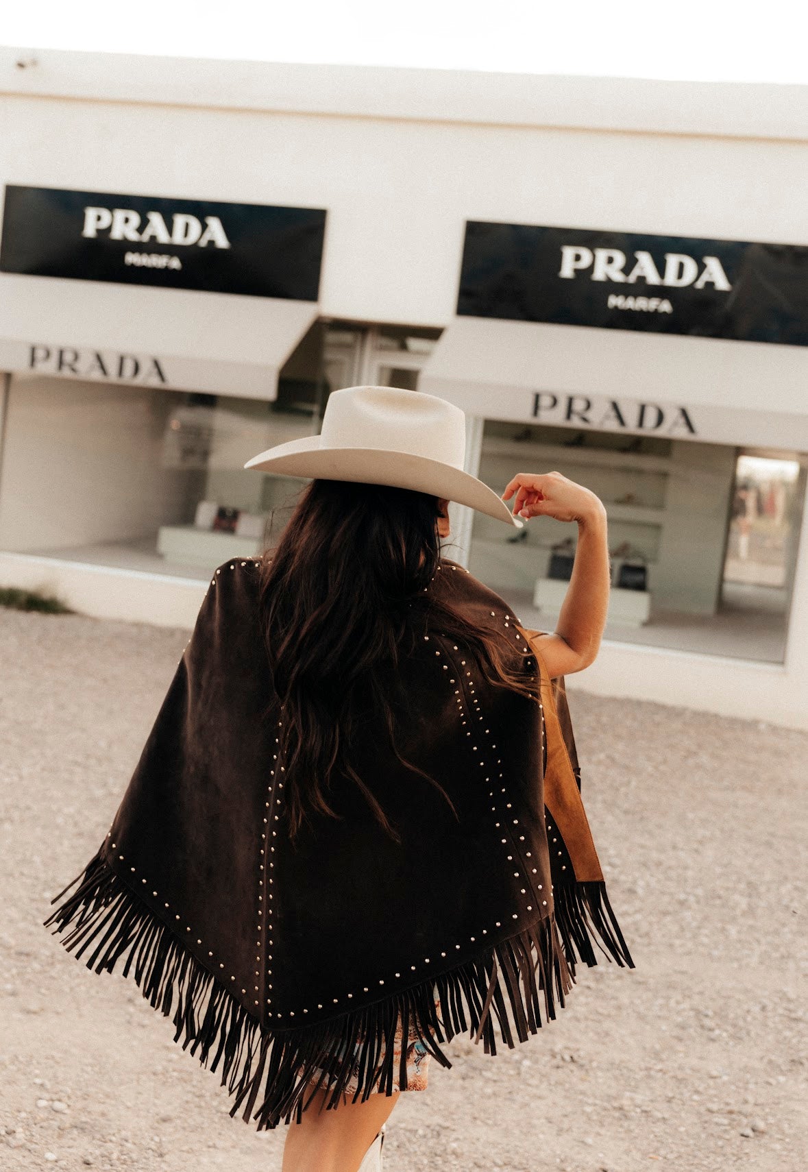 SHADES OF CHOCOLATE CAPE