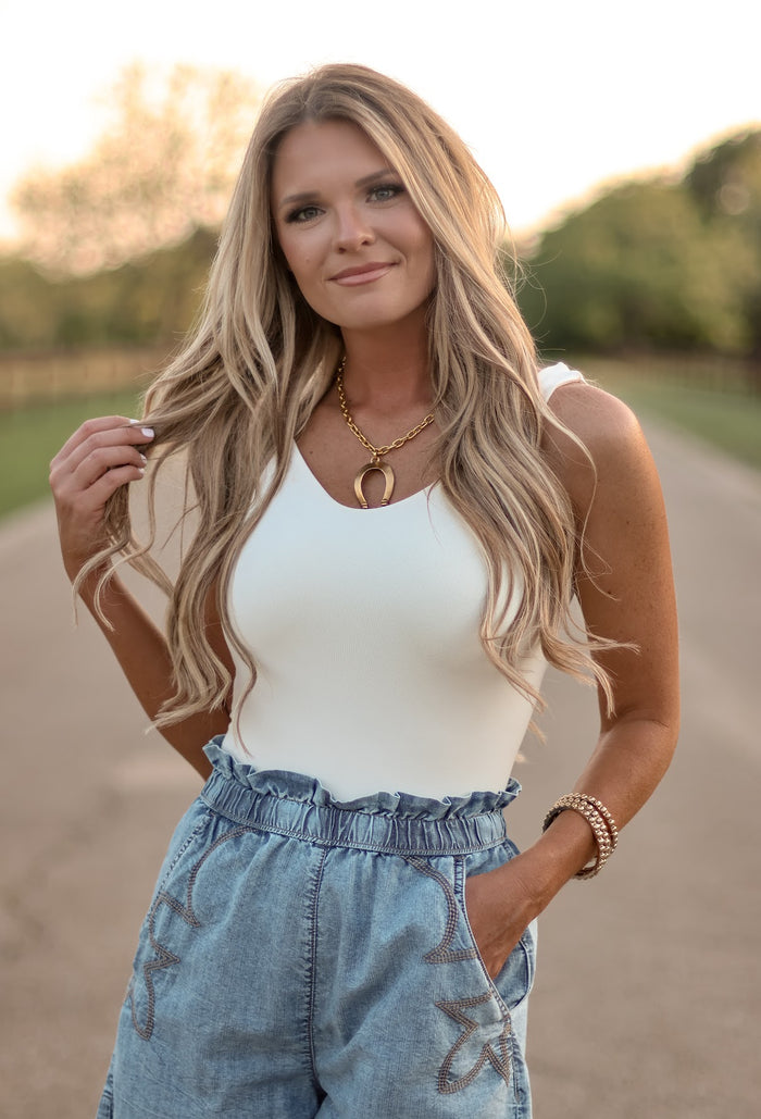 THE ZOE BODYSUIT-CREAM