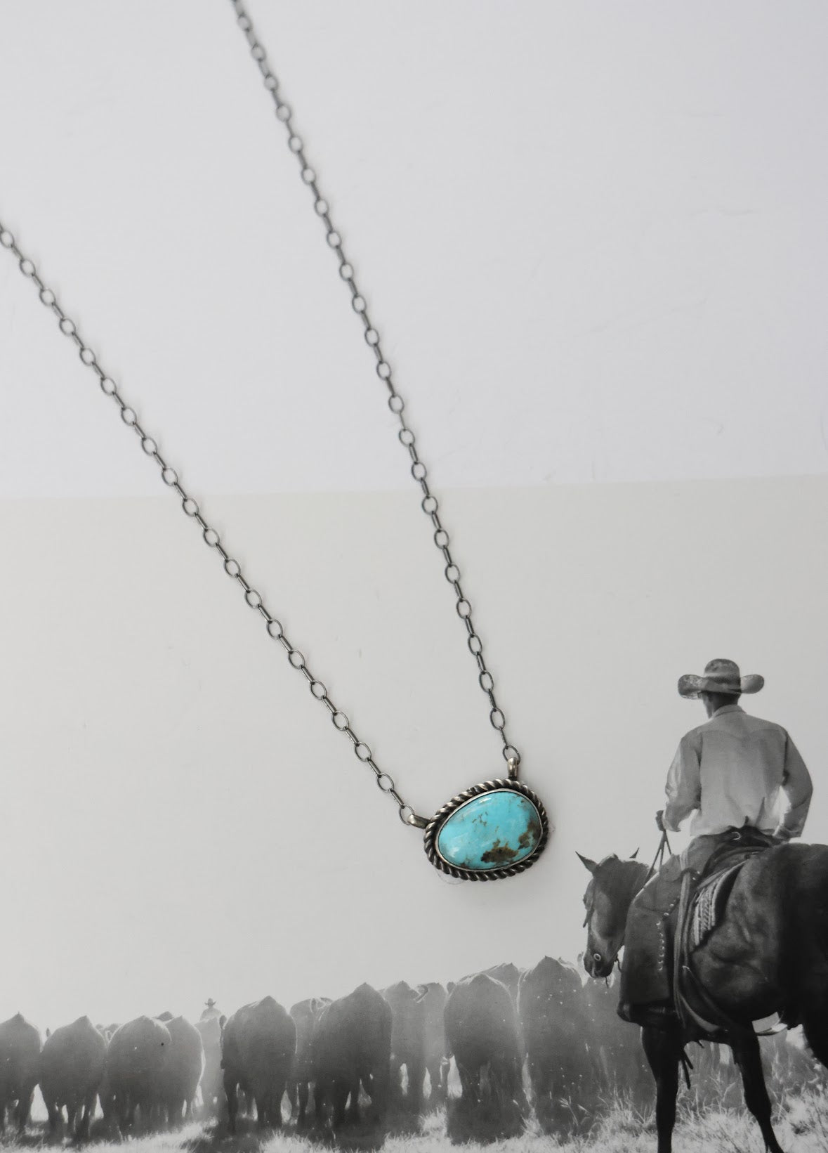 THE KARSYN NECKLACE