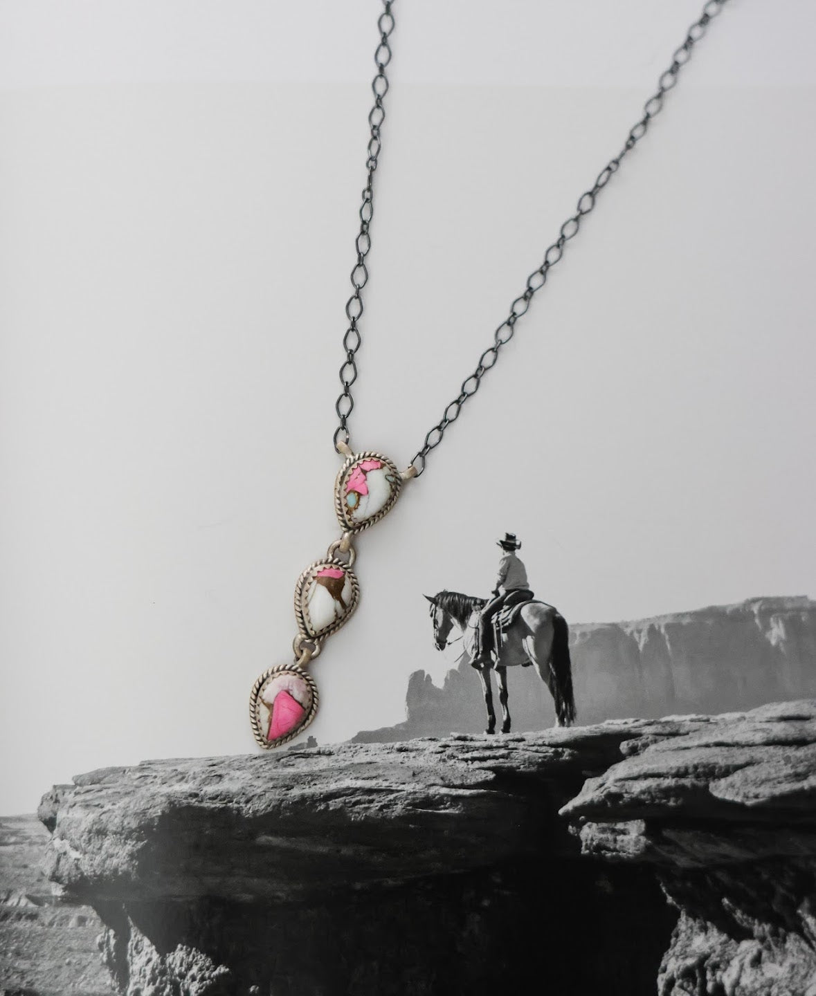 THE ABIGAIL NECKLACE