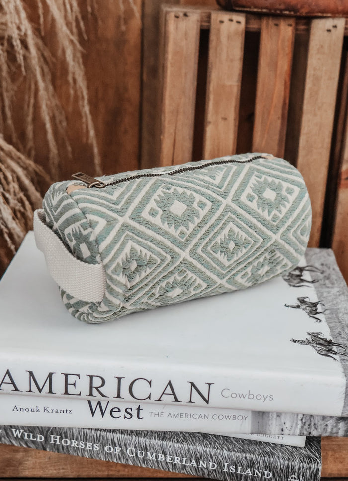 PENDLETON BAYSIDE BARREL POUCH-EMERALD CREEK