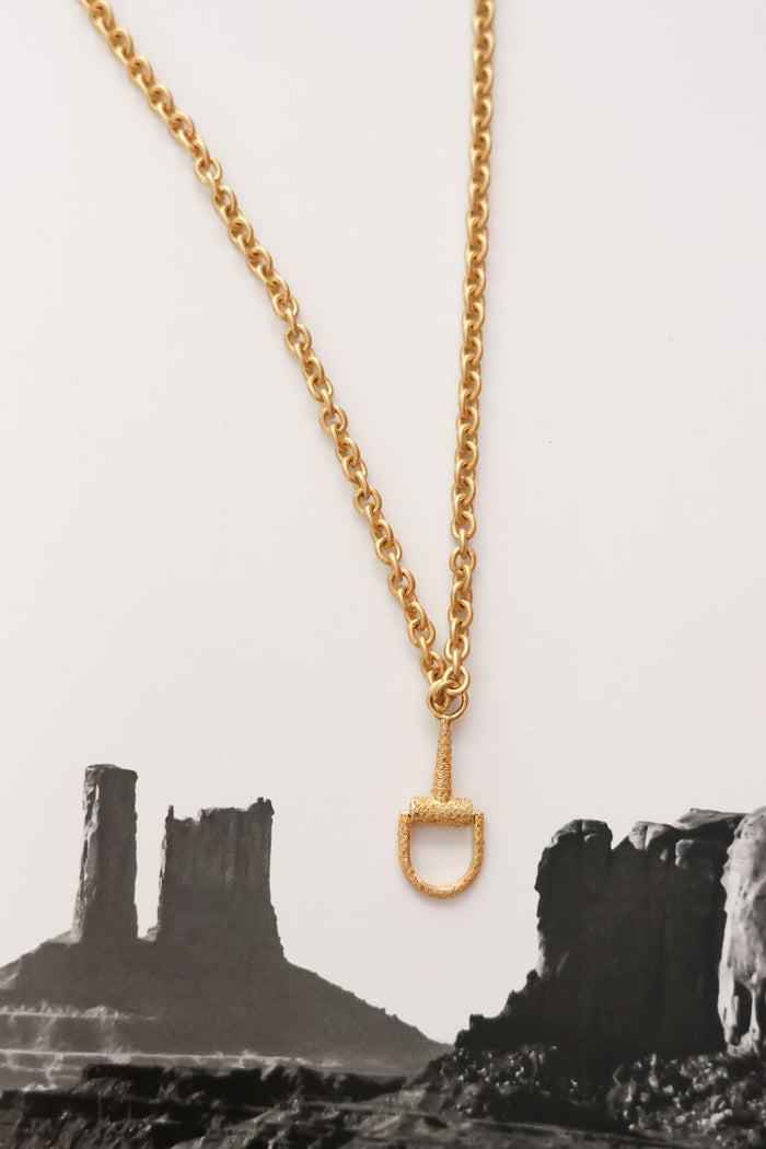 THE RUMI SNAFFLE NECKLACE
