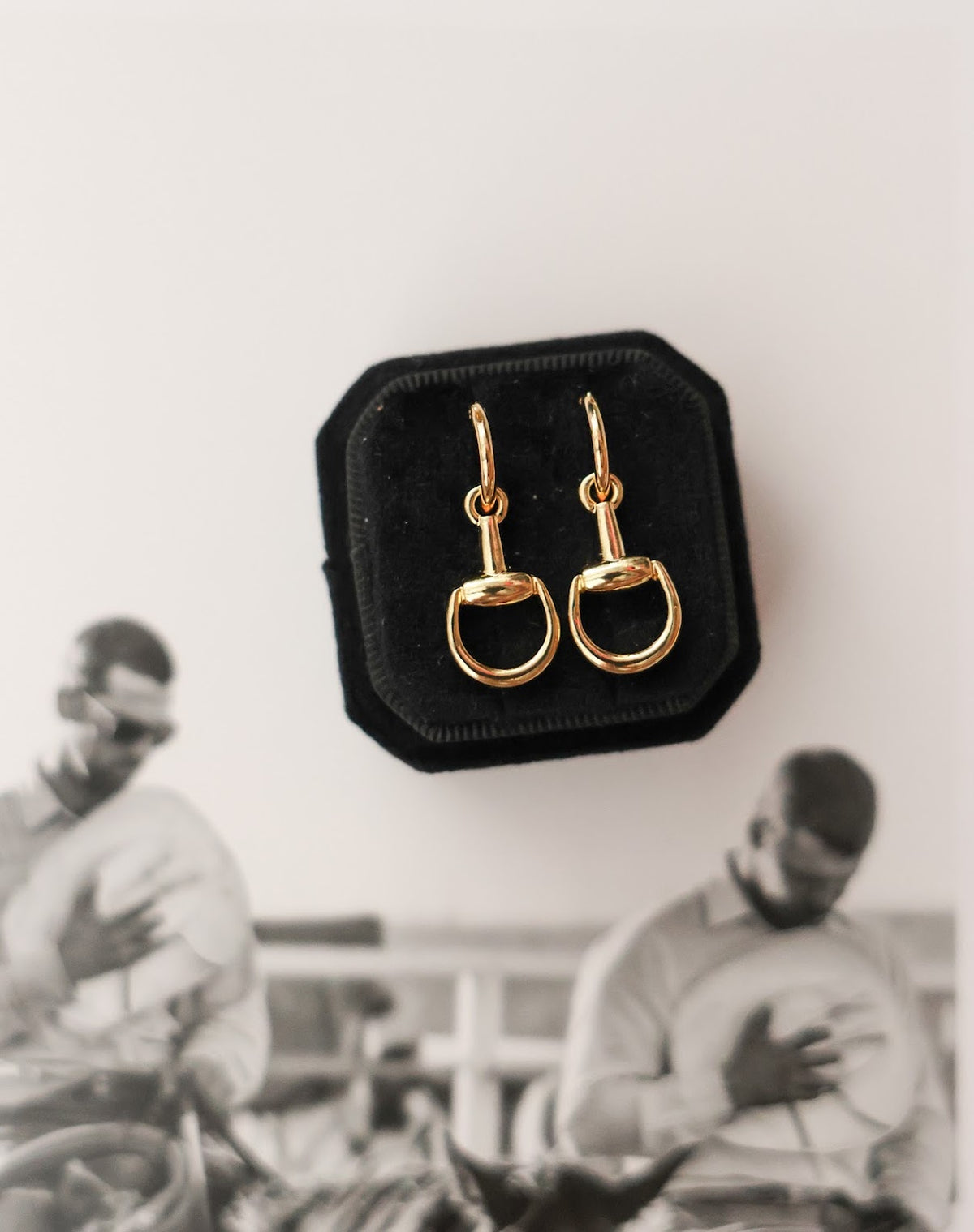 THE HORSE BIT CHARM EARRINGS