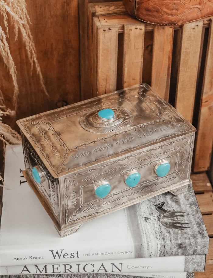 J ALEXANDER 9 STONE TURQUOISE BOX