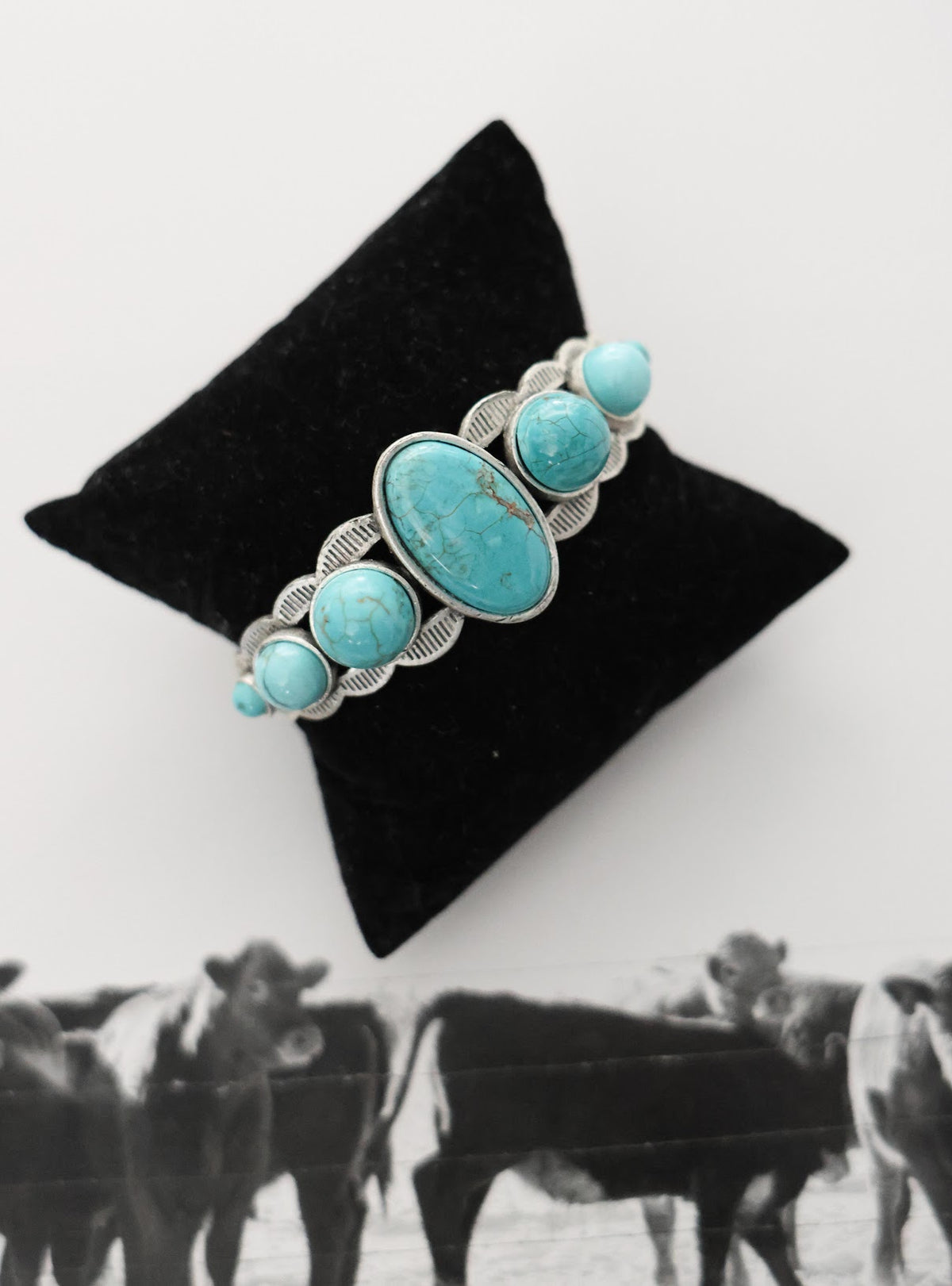 THE AMBERLY CUFF