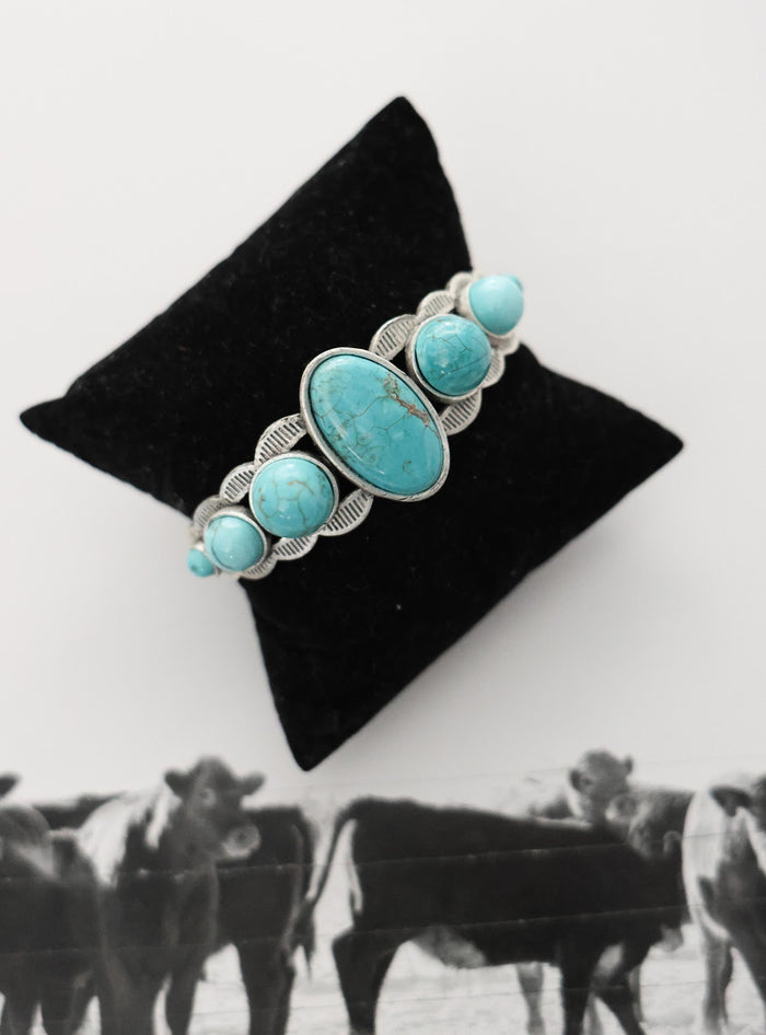 THE AMBERLY CUFF