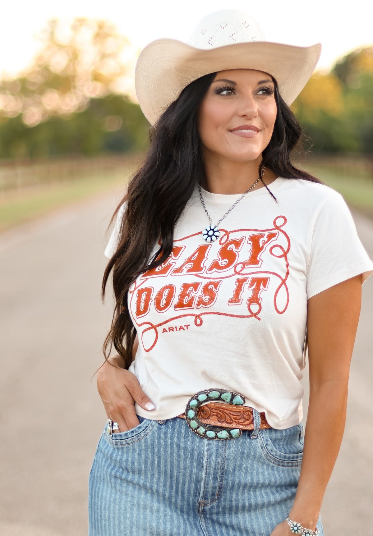 ARIAT EASY DOES IT TEE