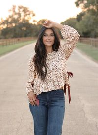THE DAISY TOP