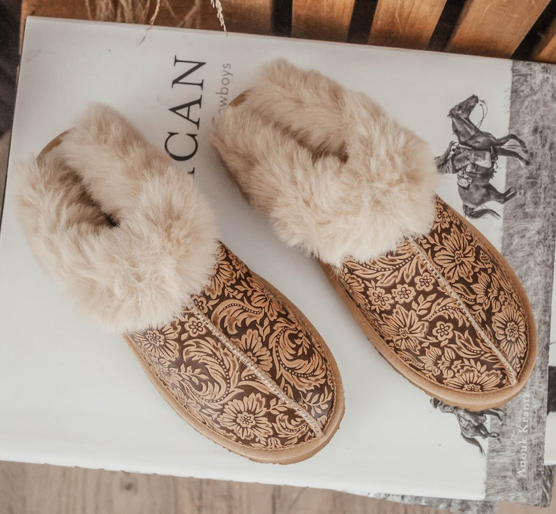 WOMENS TOOLED SLIPPERS