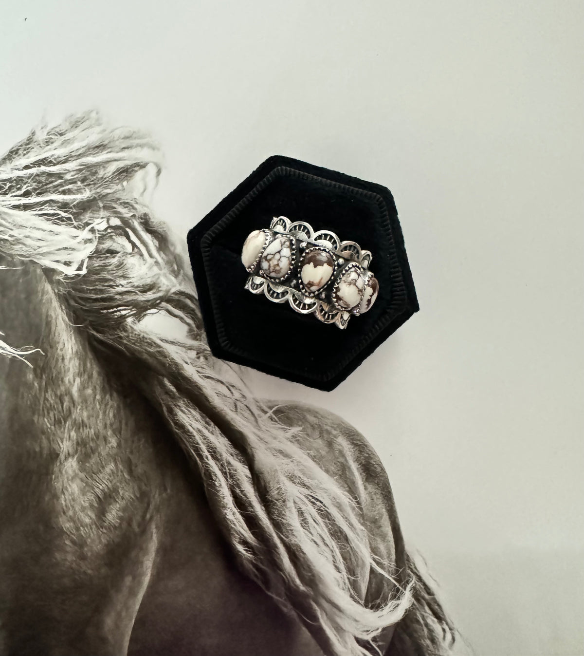 THE KALEN RING - WHITE HORSE