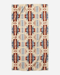 PENDLETON OVERSIZED JACQUARD SPA TOWEL