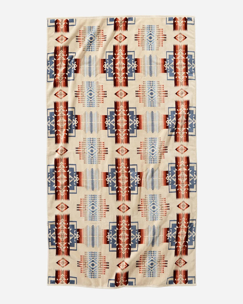 PENDLETON OVERSIZED JACQUARD SPA TOWEL