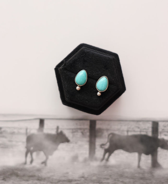 THE TENNESSEE STUD EARRINGS
