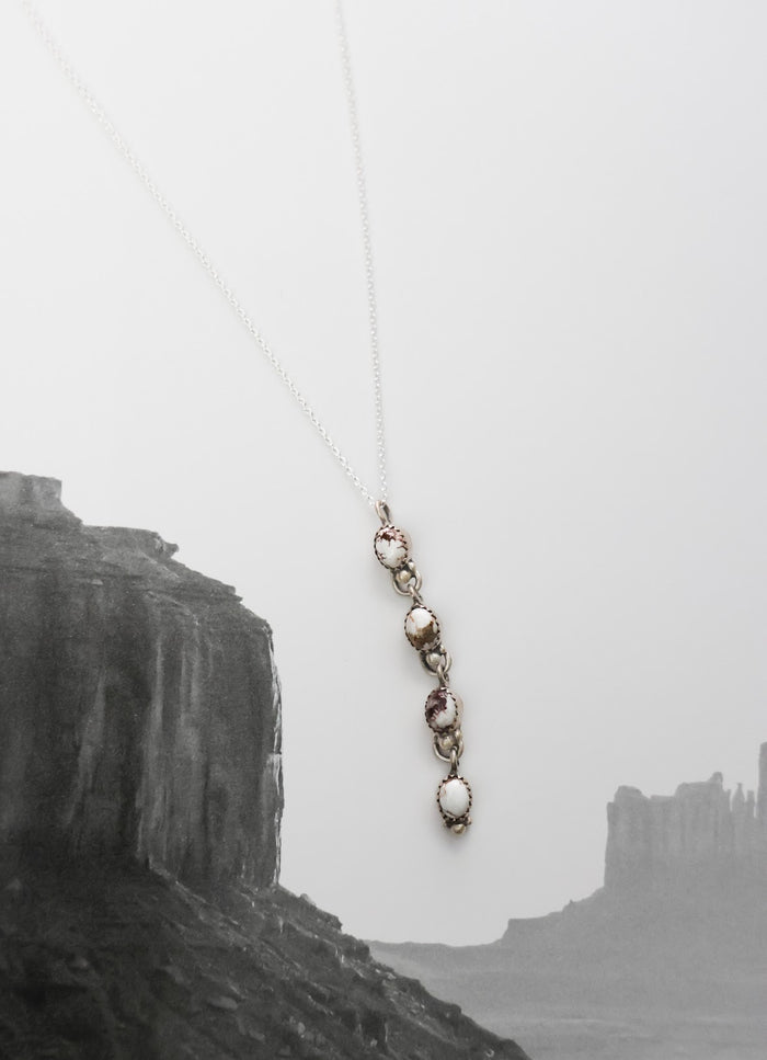 THE WILLOW NECKLACE-WHITE HORSE